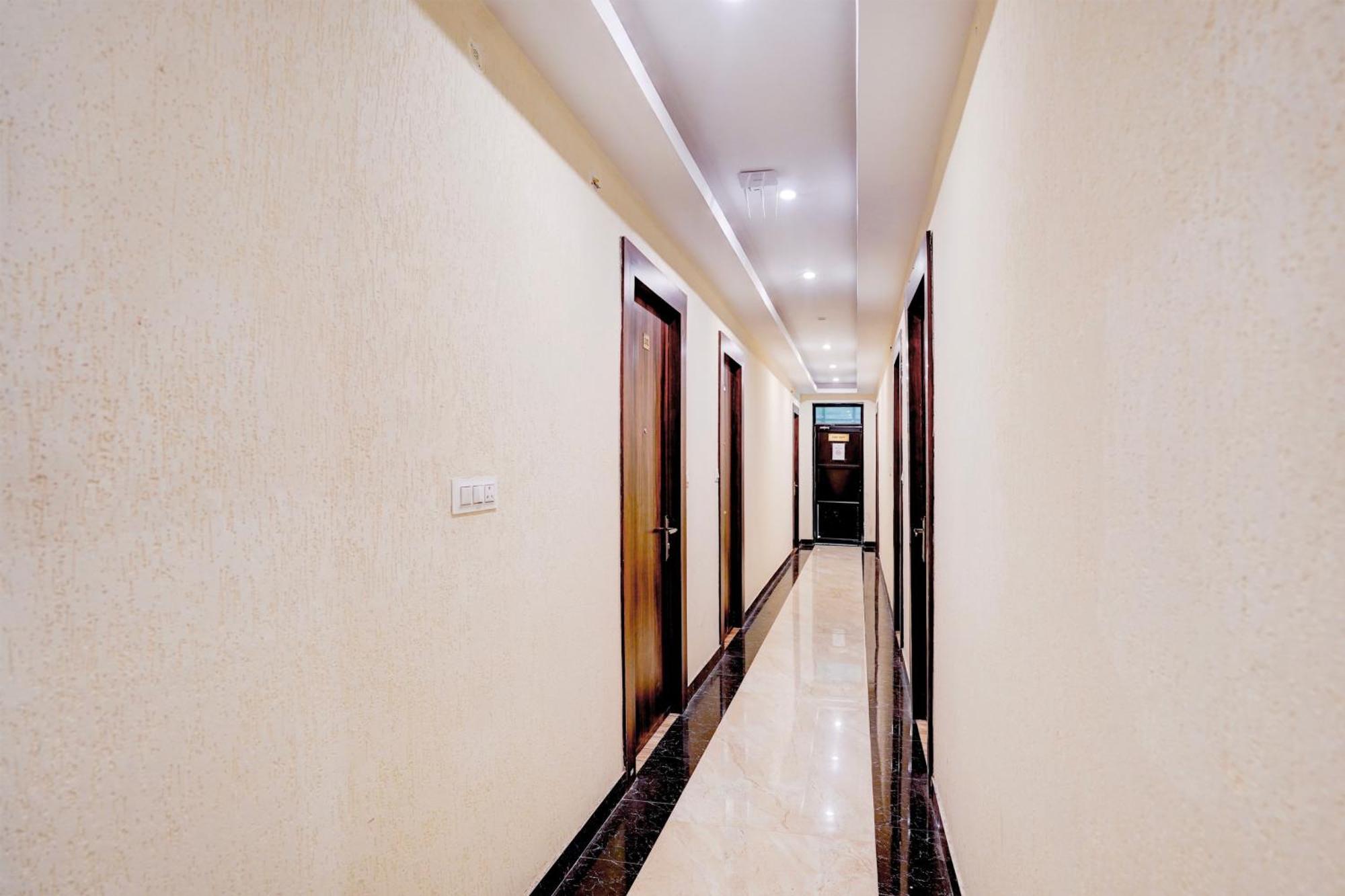 Hotel Collection O Golapar Haldwani Kāthgodām Exteriér fotografie