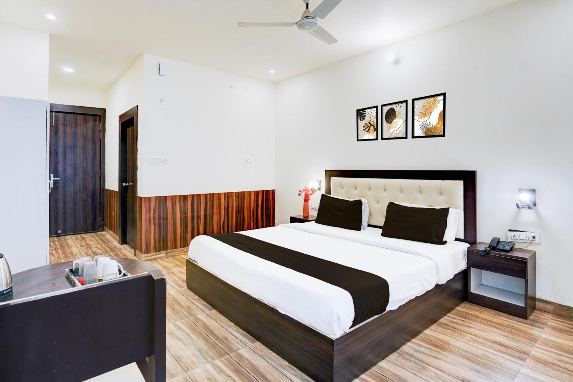 Hotel Collection O Golapar Haldwani Kāthgodām Exteriér fotografie
