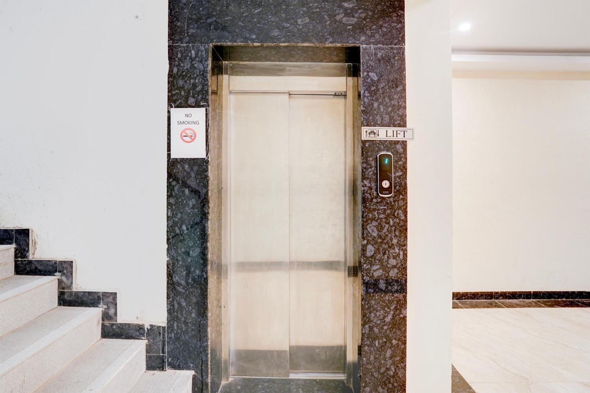 Hotel Collection O Golapar Haldwani Kāthgodām Exteriér fotografie